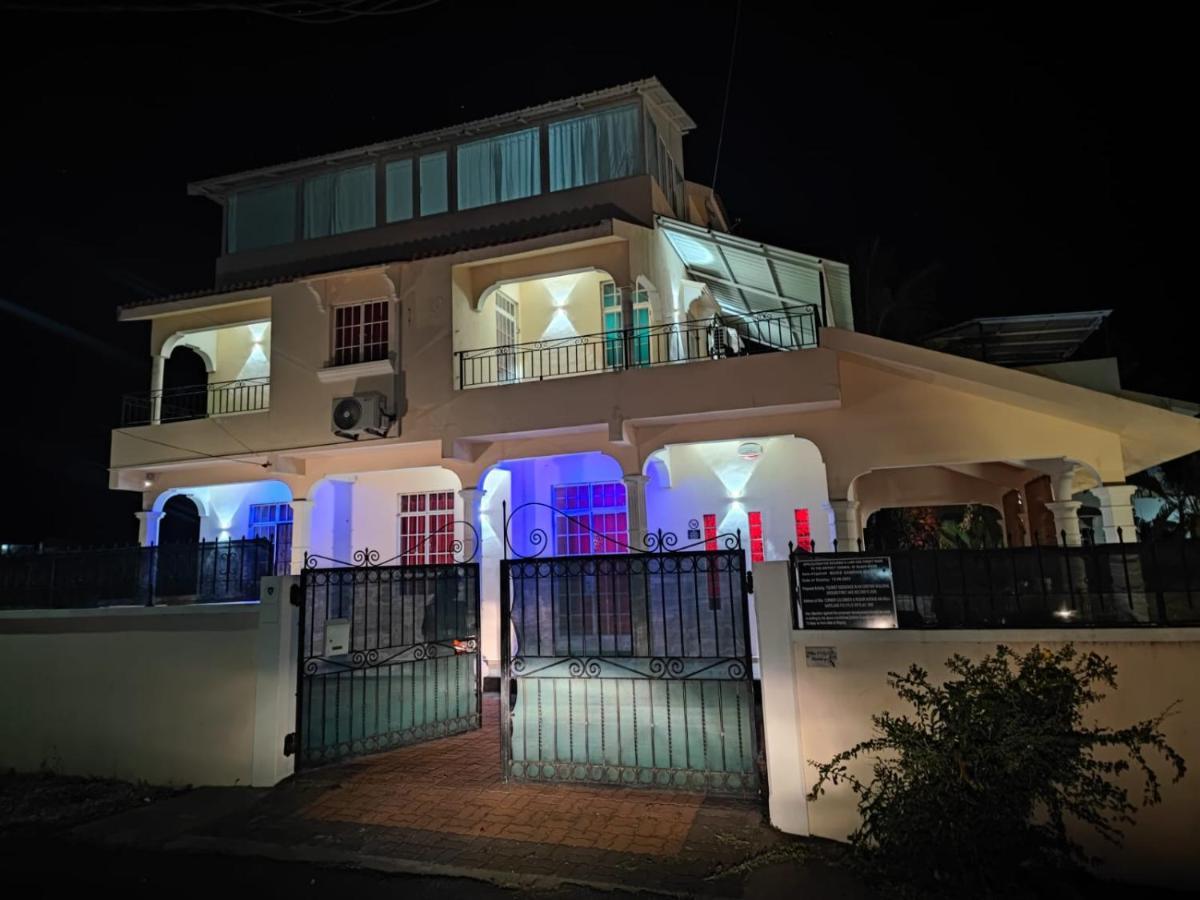Villa L'Or With Private Pool Flic en Flac ภายนอก รูปภาพ